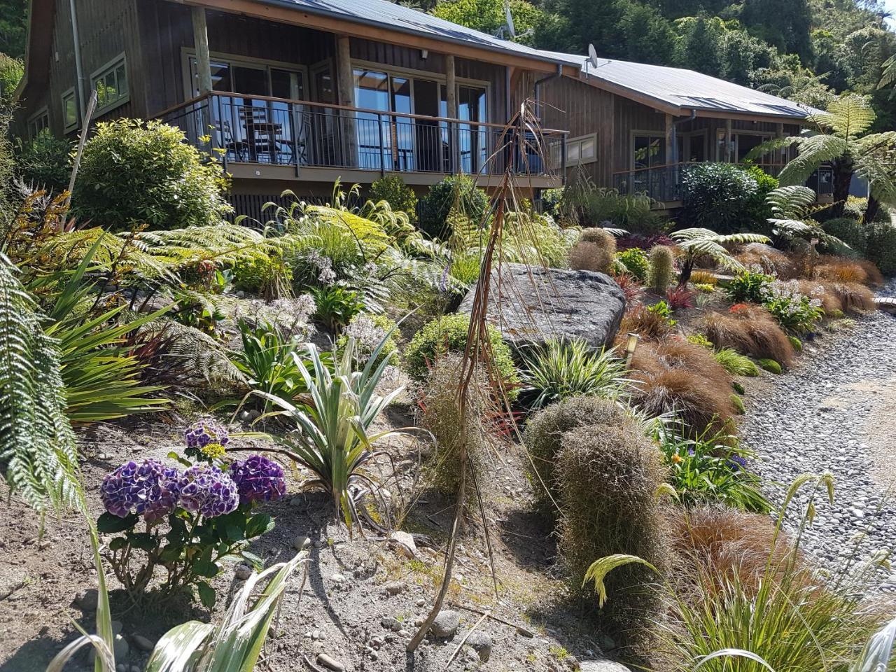 Riverstone Retreat Karamea Exteriér fotografie